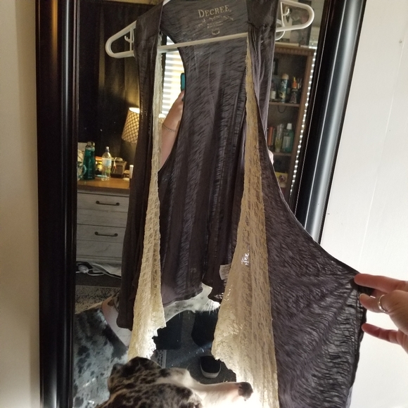 Vest - Picture 3 of 5